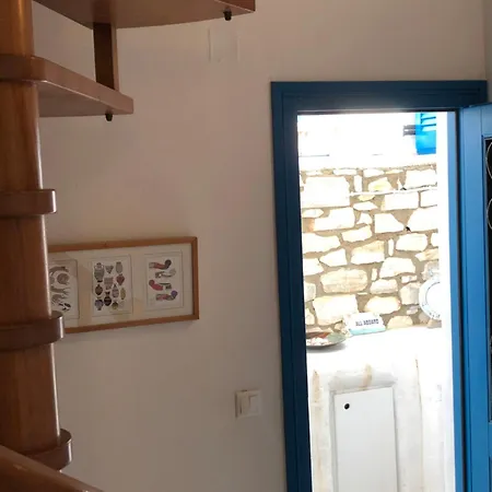 Les 4 Soeurs A - Paros Aspro Chorio